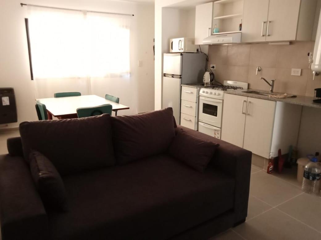 Departamento Calle Mendoza Albus -Acceso Rapido Ruta 22 General Roca Zewnętrze zdjęcie